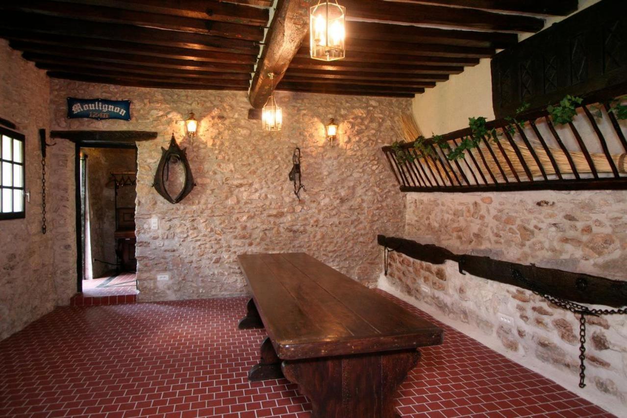 Moulin De Moulignon B&B Messy Екстериор снимка